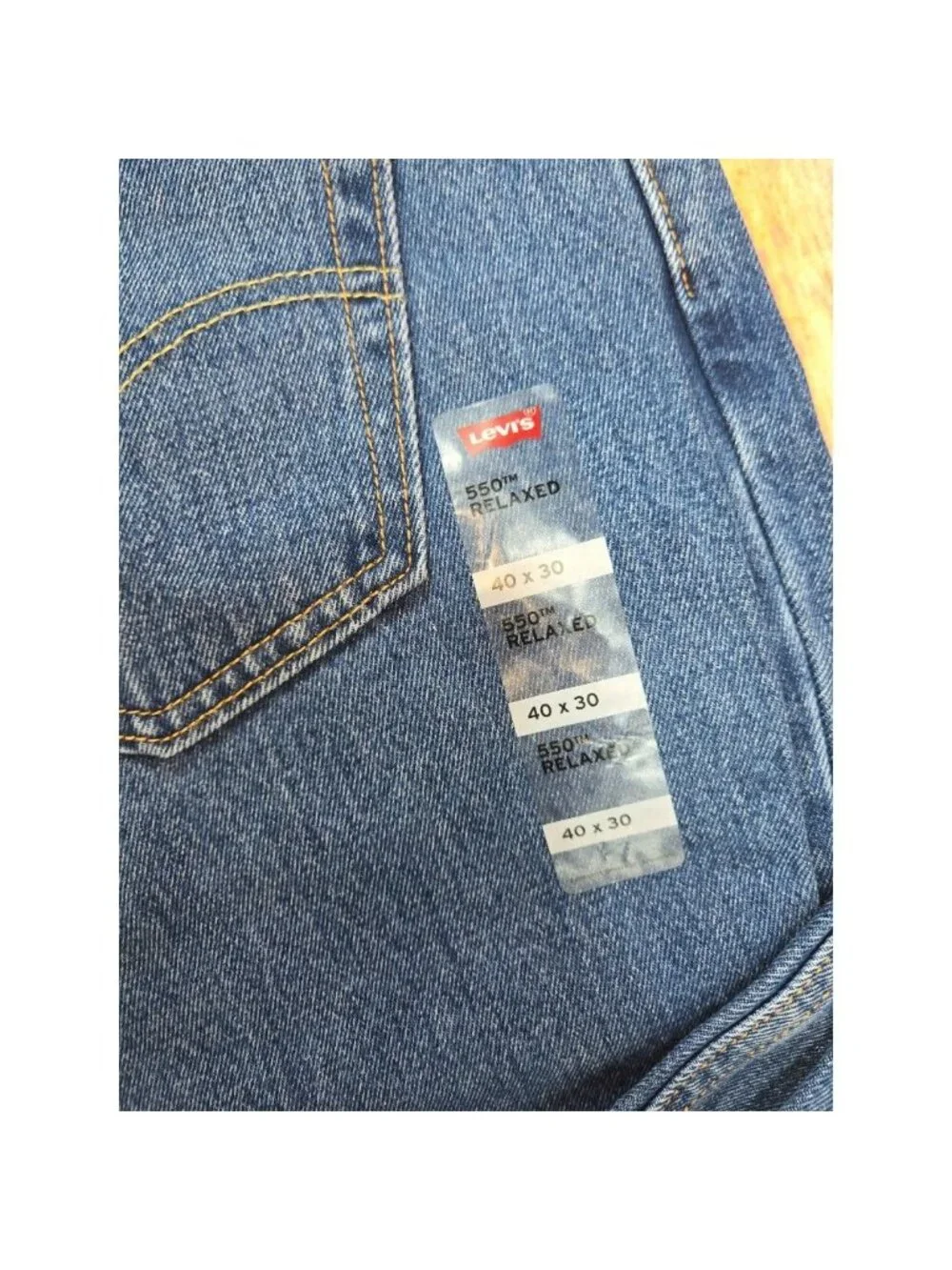 Levis 550 Relaxed Fit Tapered Leg Jeans Size 40x30 NWT